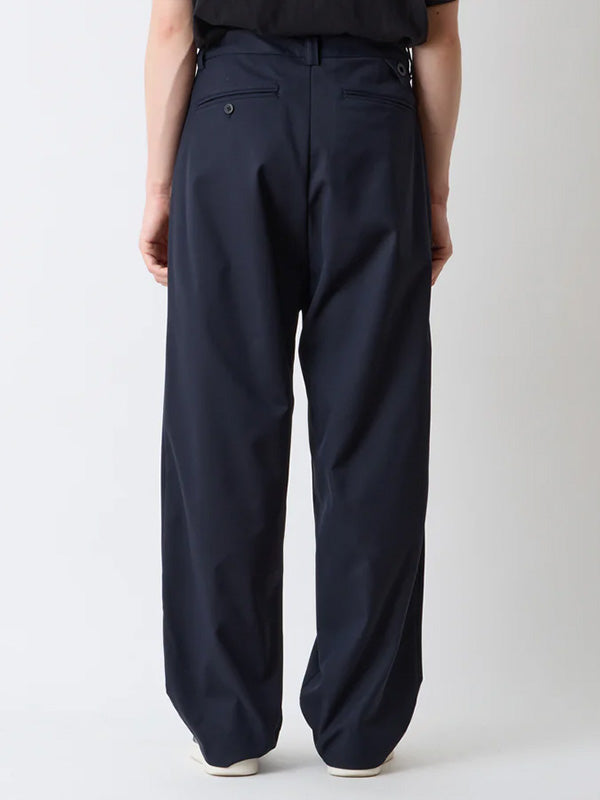 【White Mountaineering - ホワイトマウンテニアリング】SOLOTEX 2 TUCK WIDE PANTS / NAVY(パンツ/ネイビー)