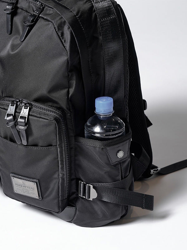 【MAKAVELIC - マキャべリック】ESSENTIAL DAYPACK / BLACK (バッグ/ブラック)