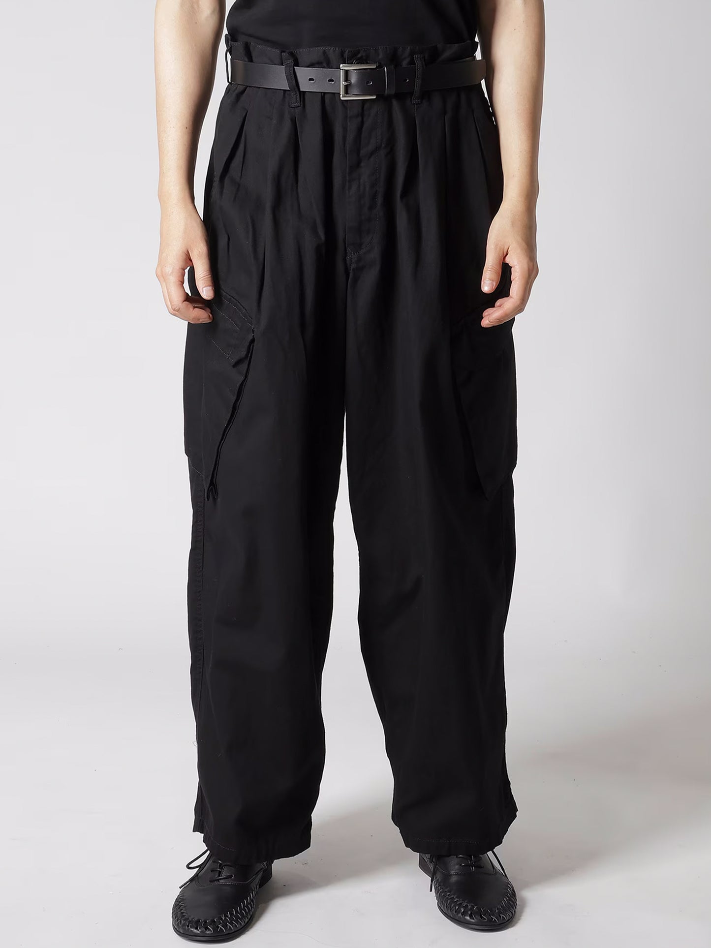 【Yohji Yamamoto POUR HOMME - ヨウジヤマモト プールオム】BS OXFORD 12TUCKS WORK PANTS(パンツ/ブラック)