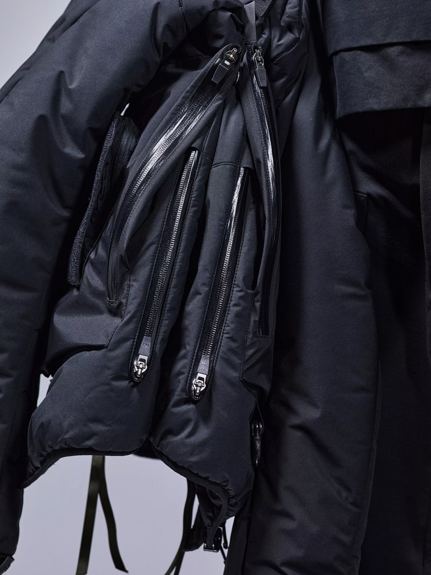 【ACRONYM - アクロニウム】J91A-WS "Windstopper® PrimaLoft® Modular Jacket Gen. 1"(アウター/ブラック)