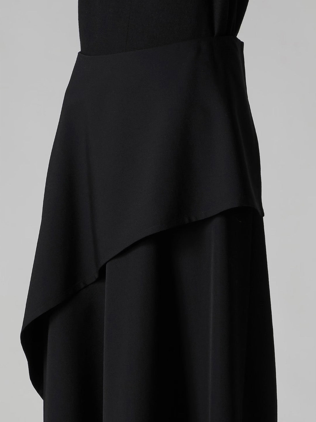 【Y's - ワイズ】WOOL GABARDINE MIDDLE LENGTH ASYMMETRIC SKIRT / BLACK(スカート/ブラック)