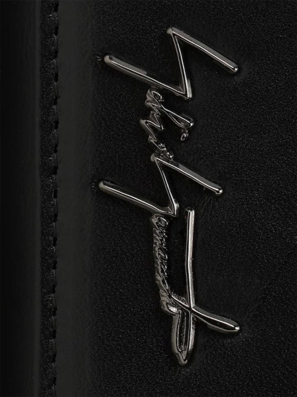 【Discord Yohji Yamamoto - ディスコード ヨウジヤマモト】Clasp trifold wallet / BLACK (ウォレット/ブラック)