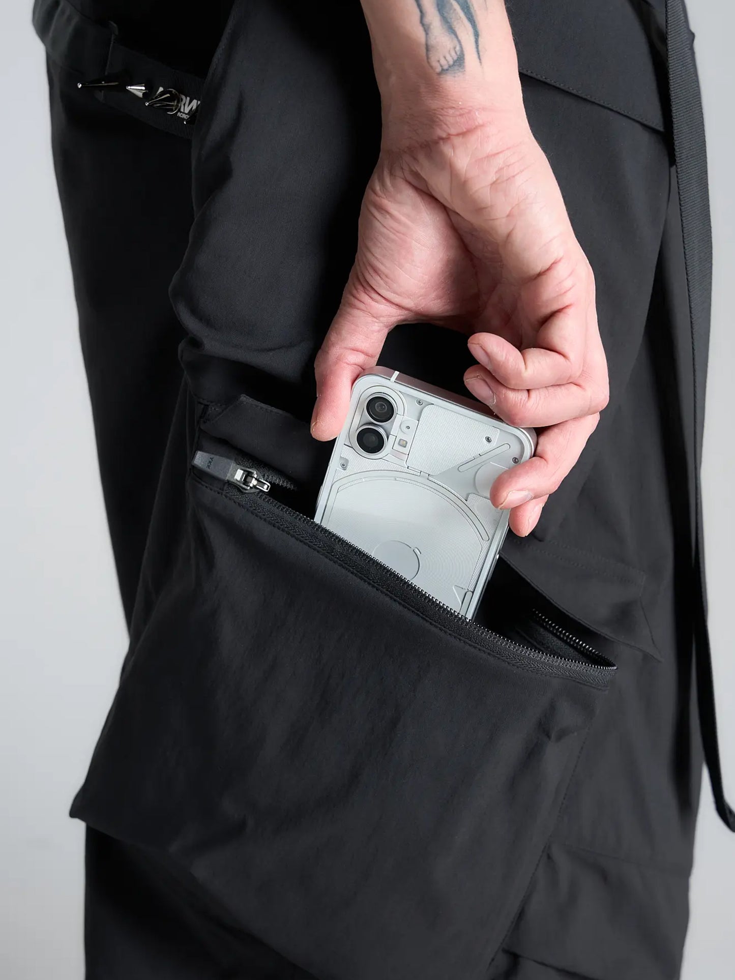 【ACRONYM - アクロニウム】SP56A-M / Nylon Stretch Double Cargo Short Pant Gen. 1 / Black(ショーツ/ブラック)