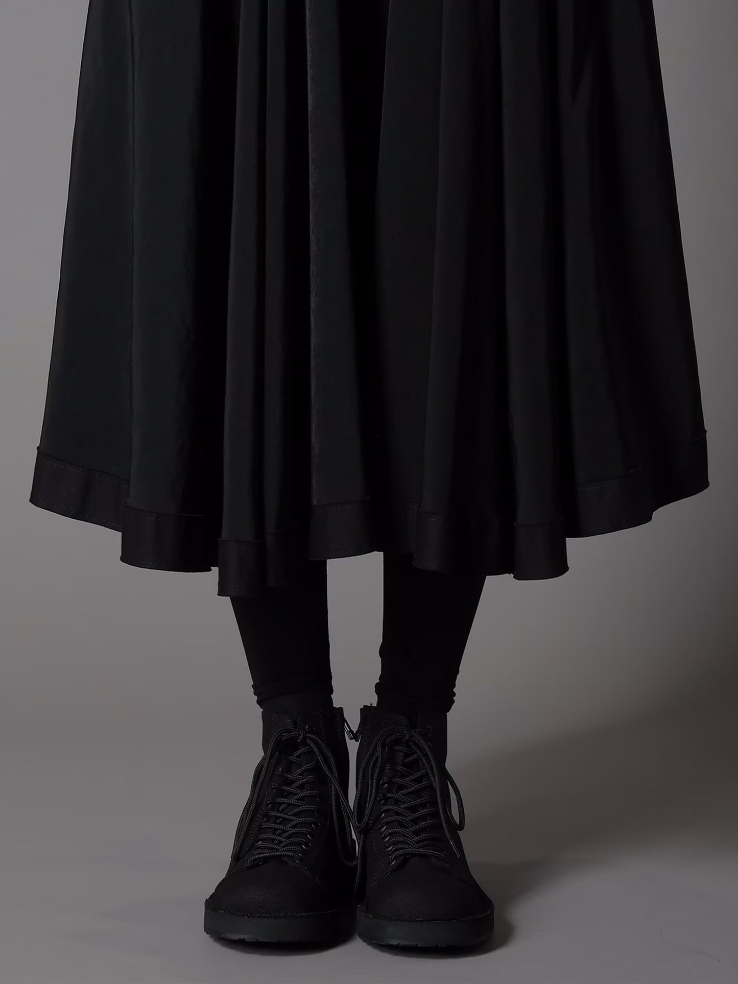 【Ground Y - グラウンドワイ】CREPE DE CHINE CIRCLE PANTS(パンツ/ブラック)
