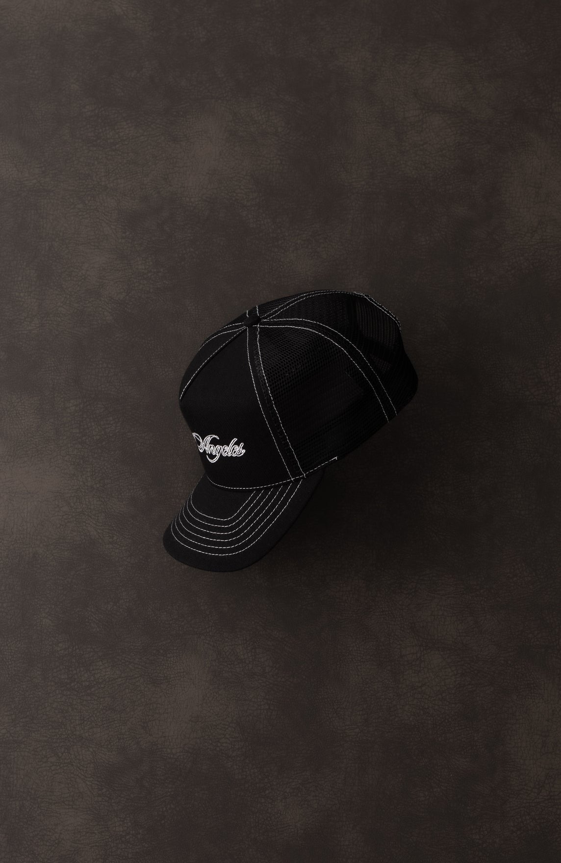 【STAMPD - スタンプド】LA SCRIPT TRUCKER / BLACK (キャップ/ブラック)