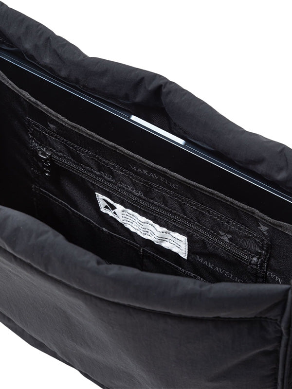 【MAKAVELIC - マキャべリック】BUZZ UTILITY MESSENGER BAG / DARK NAVY (バッグ/ダークネイビー)