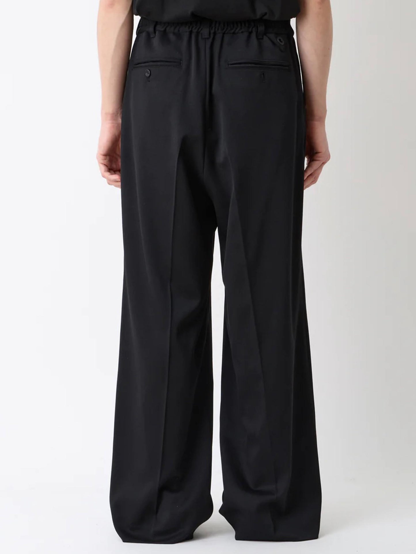 【White Mountaineering - ホワイトマウンテニアリング】3 TUCK WIDE PANTS / BLACK(パンツ/ブラック)