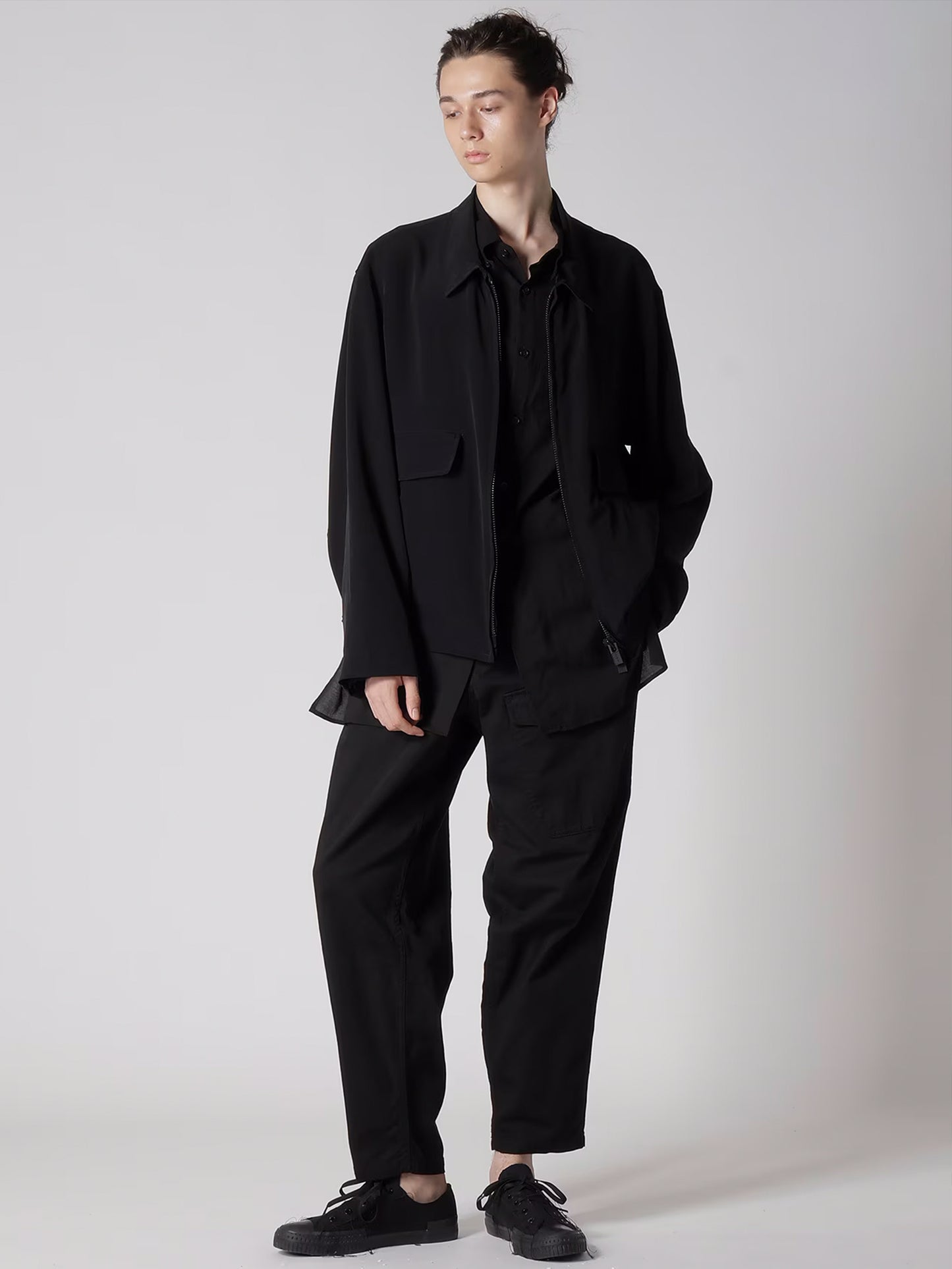 【Yohji Yamamoto POUR HOMME - ヨウジヤマモト プールオム】BLACK SCANDAL KATSURAGI NO-TUCK WAIST STRING WORK PANTS(パンツ/ブラック)