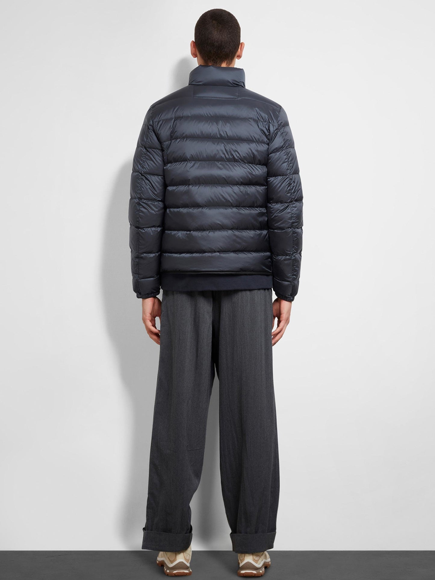 【Ten c - テンシー】DOWN LINER WITH POCKETS / DK BLACK(アウター/ダークブラック)