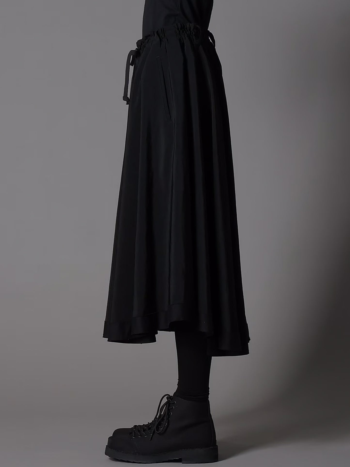 【Ground Y - グラウンドワイ】CREPE DE CHINE CIRCLE PANTS(パンツ/ブラック)