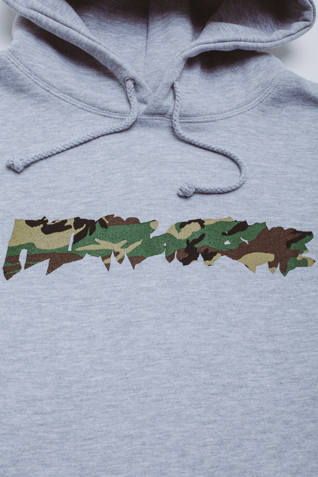 【Fucking Awesome- ファッキングオーサム】CAMO LOGO HOODIE / ASH HEATHER(フーディー/アッシュヘザー)