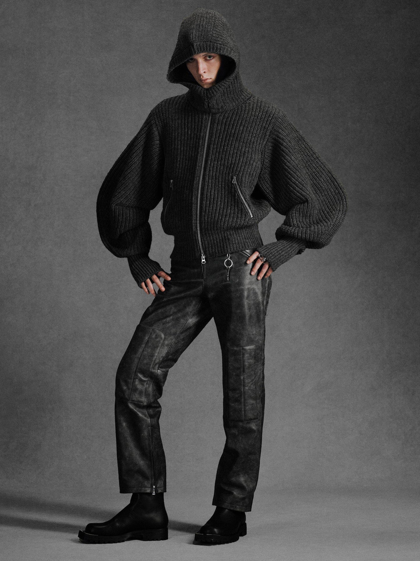 【JOHN LAWRENCE SULLIVAN - ジョンローレンスサリバン】RIBED MASSIVE ROUNDED SLEEVE ZIP-UP KNIT JACKET (ニットブルゾン/ブラック)