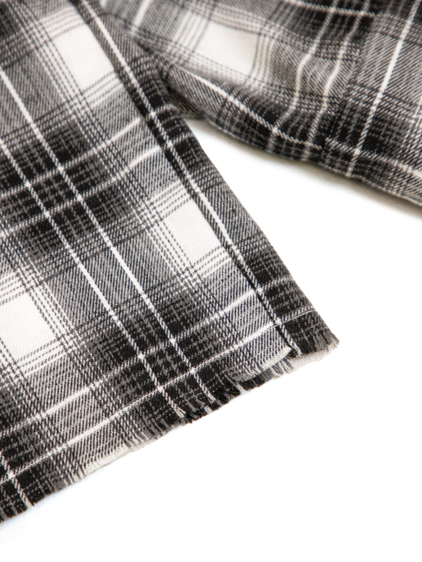 【VANDY THE PINK - ヴァンディー・ザ・ピンク】GREY FLOWER FLANNEL / GREY (シャツ/グレー)