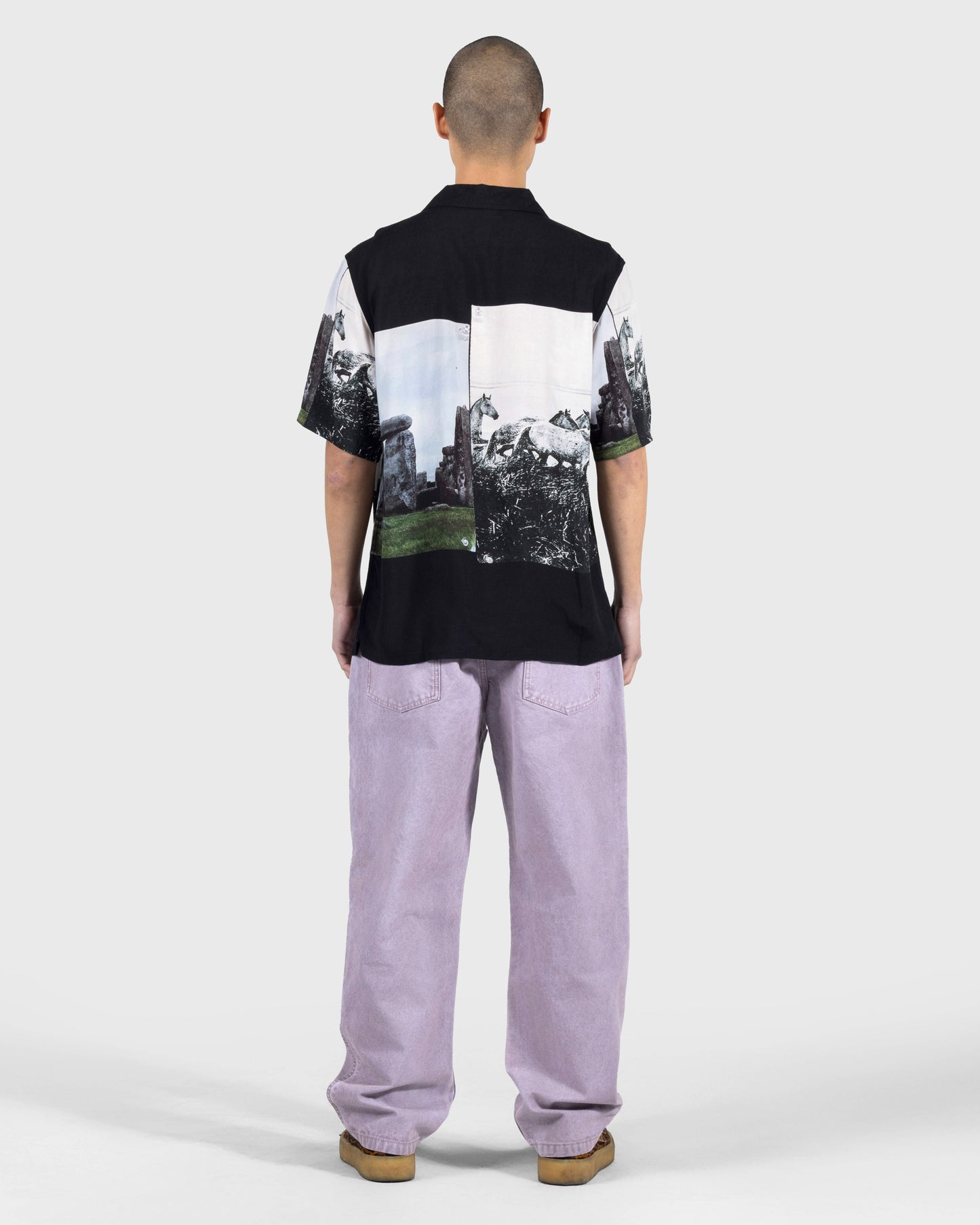 【PLEASURES - プレジャーズ】STONE HORSE BUTTON DOWN /BLACK (シャツ/ブラック)