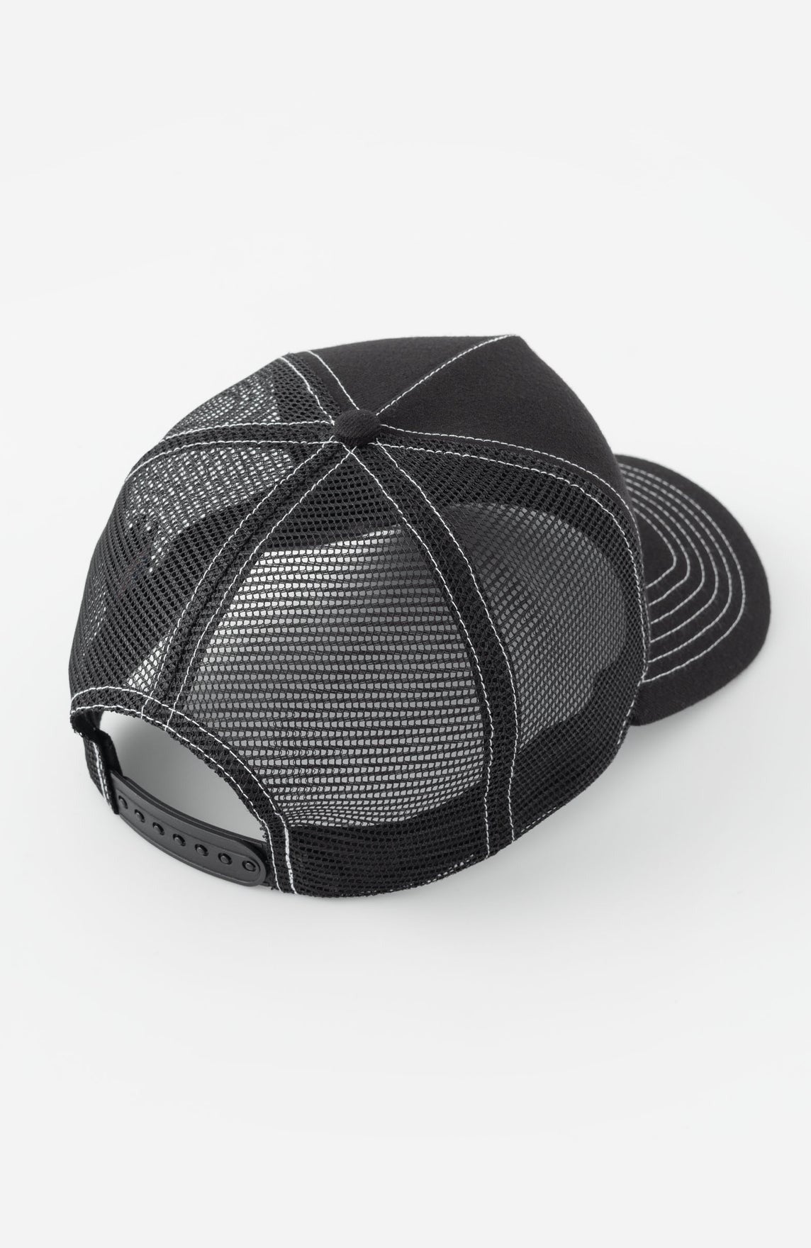 【STAMPD - スタンプド】LA SCRIPT TRUCKER / BLACK (キャップ/ブラック)