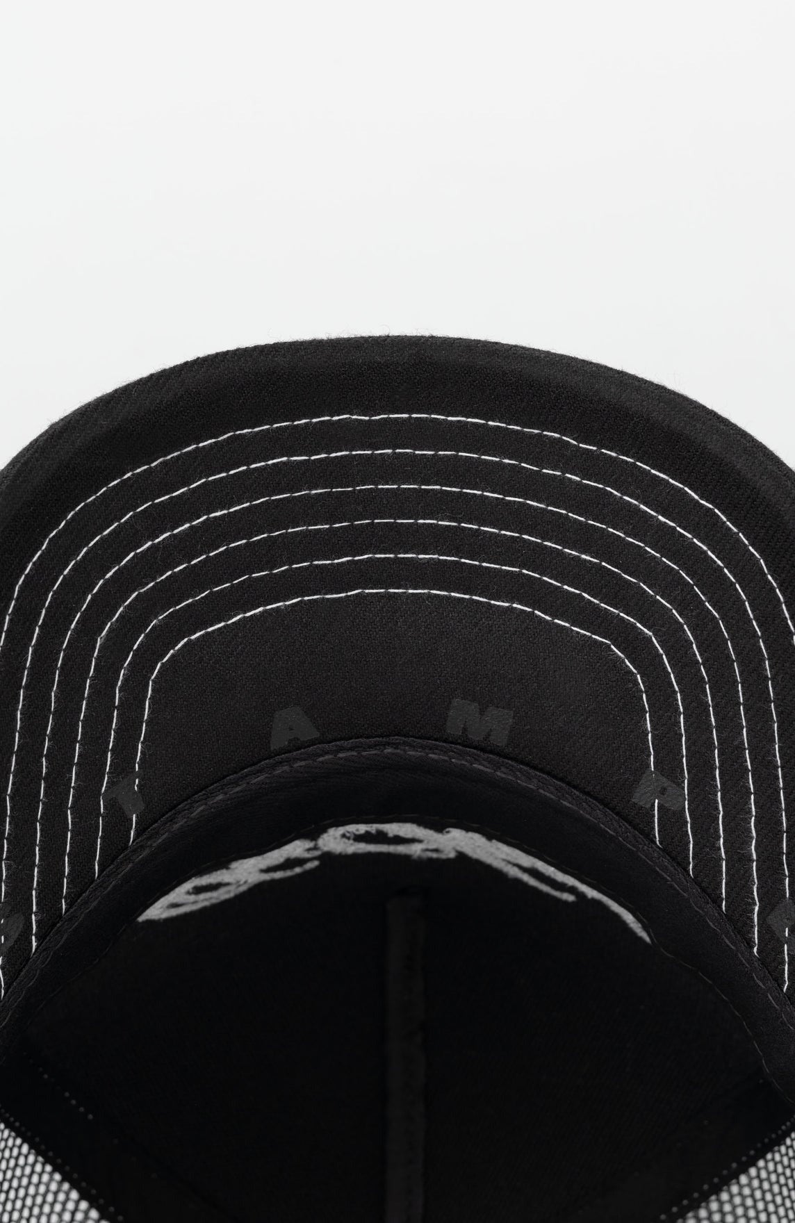 【STAMPD - スタンプド】LA SCRIPT TRUCKER / BLACK (キャップ/ブラック)