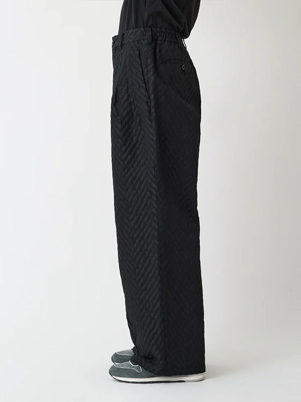 【White Mountaineering - ホワイトマウンテニアリング】HERRINGBONE JACQUARD 3 TUCK WIDE PANTS / BLACK(パンツ/ブラック)
