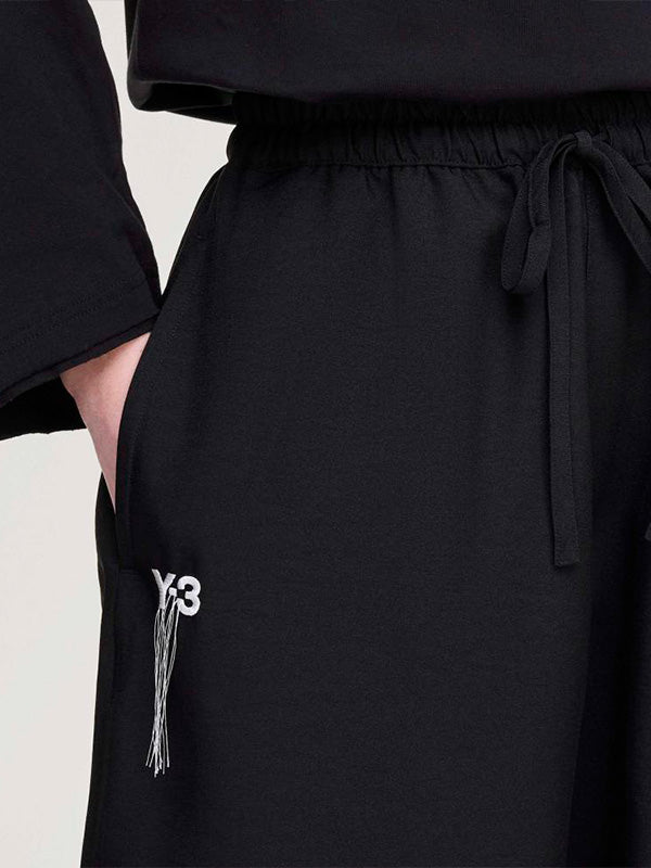 【Y-3 -ワイスリー】SPORT UNIFORM RAW CUT 3 STRIPES SHORTS / BLACK (パンツ/ブラック)