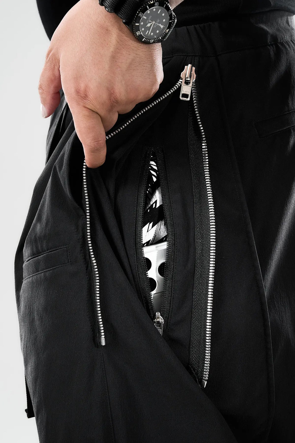 【ACRONYM - アクロニウム】P63-E / PLEATED WIDE PANTS / BLACK (パンツ/ブラック)