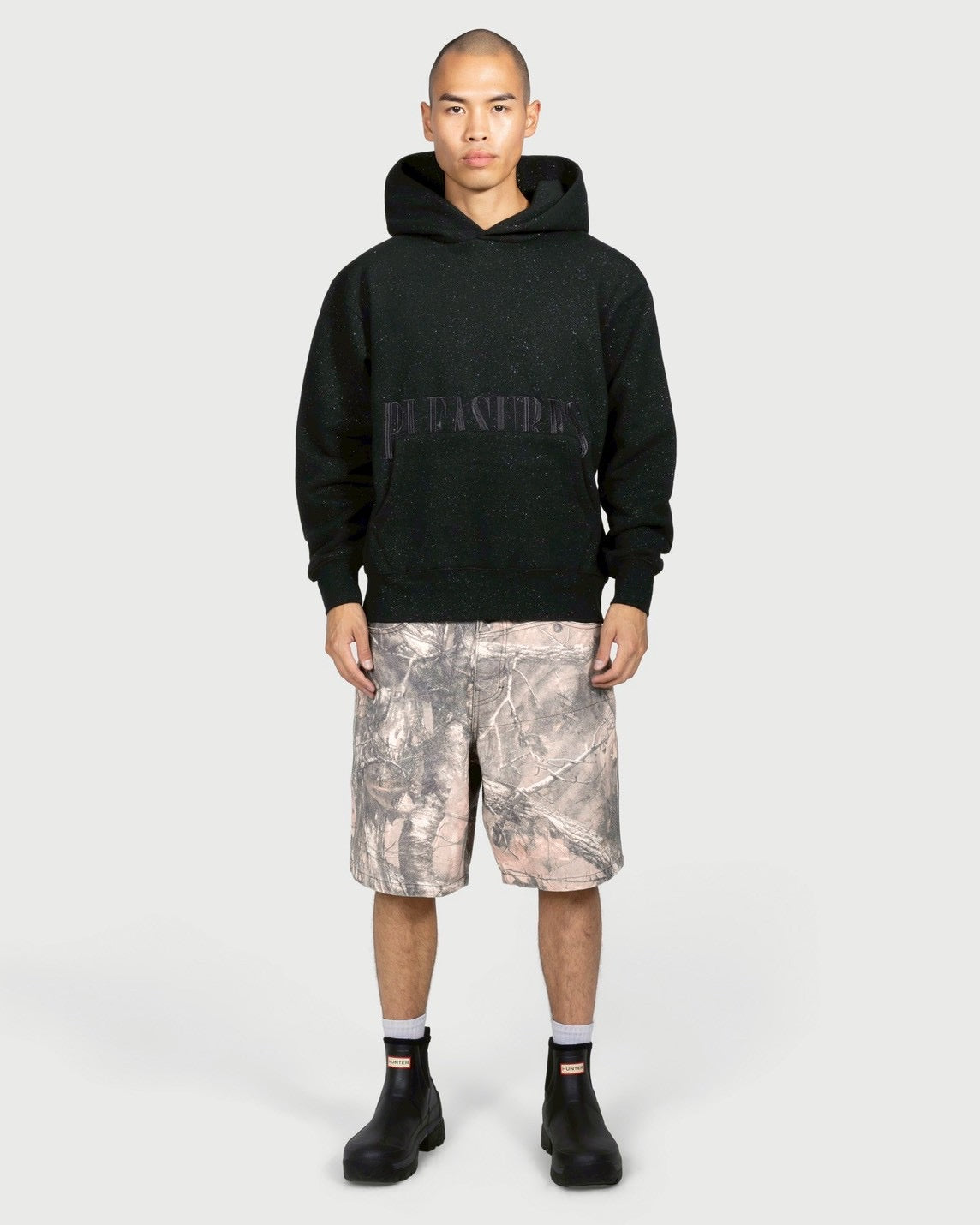 【PLEASURES - プレジャーズ】STARRY ONYX HOODIE / BLACK (フーディー/ブラック)