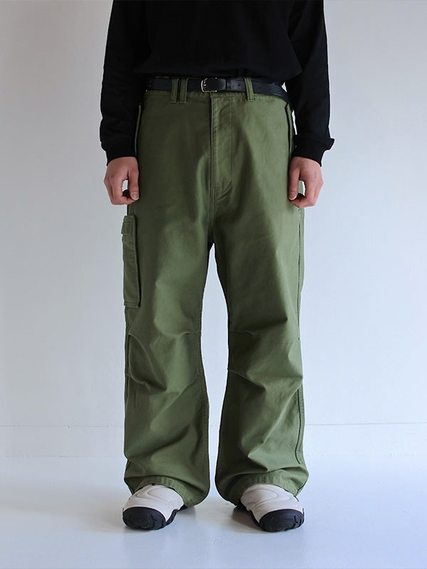 【ANACHRONORM - アナクロノーム】AN391 BACK SATIN MILITARY FLAP PANTS / OLIVE (パンツ/オリーブ)