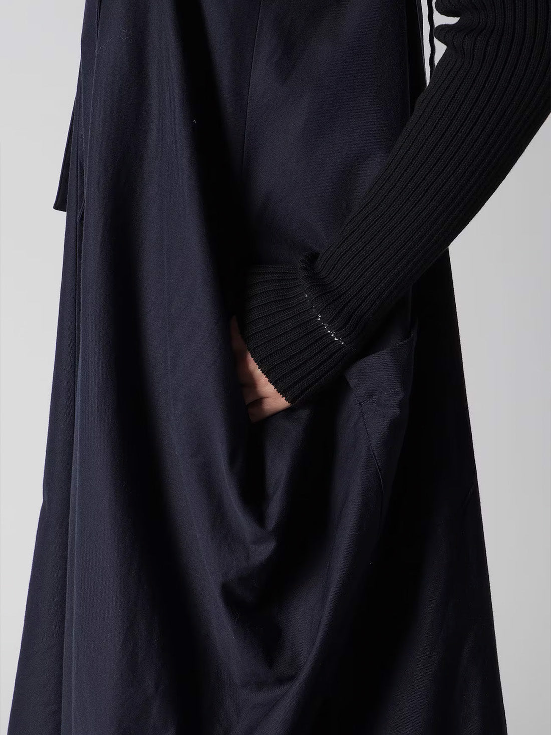【Y's - ワイズ】Y's BORN PRODUT THIN COTTON TWILL ASYMMETERIC SHOULDER STRAP DRESS /NAVY(ドレス/ネイビー)