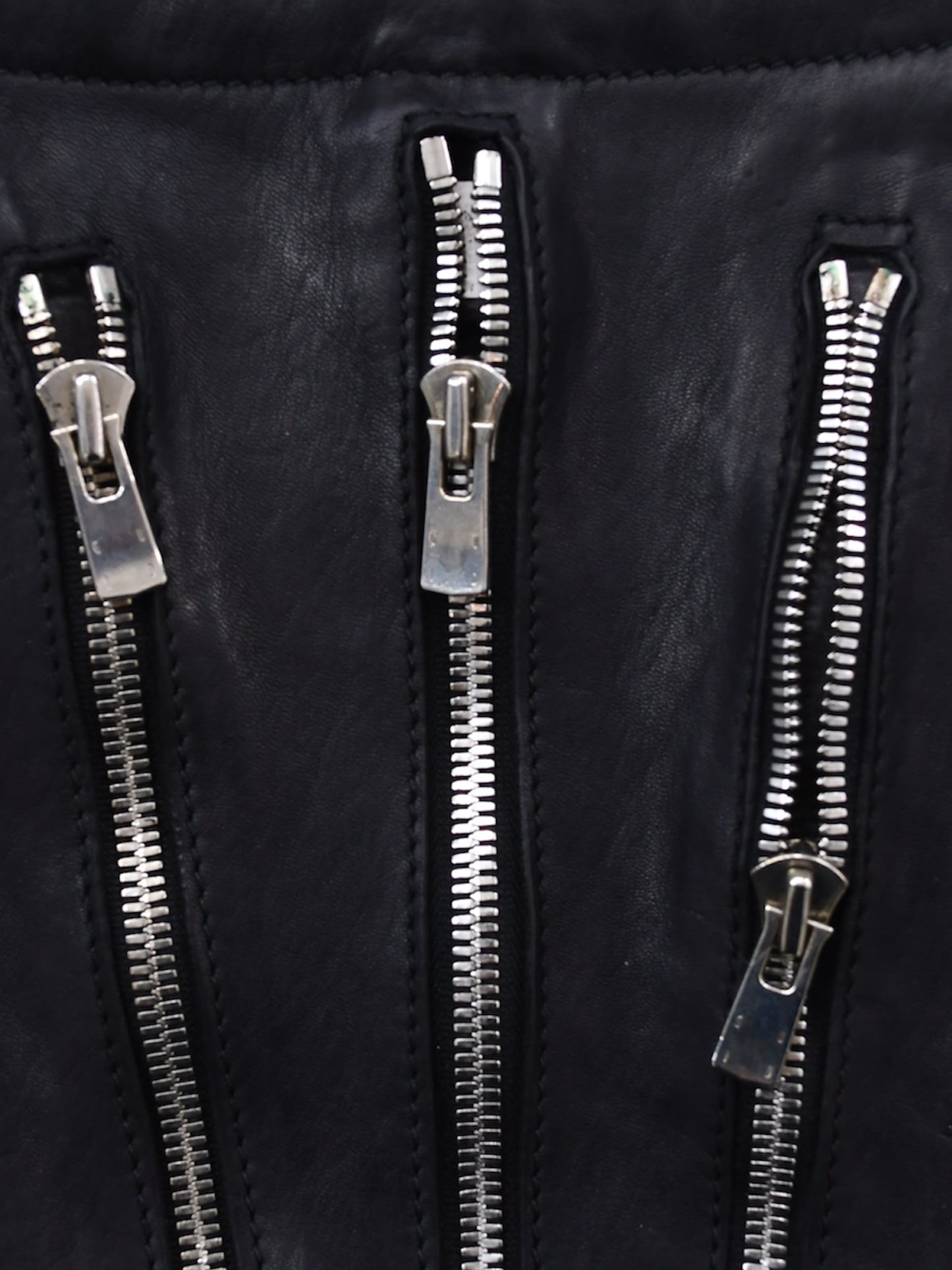 【GUIDI - グイディ】Q08 BAG / SOFT HORSE FULL GRAIN BLK(バッグ/ブラック)