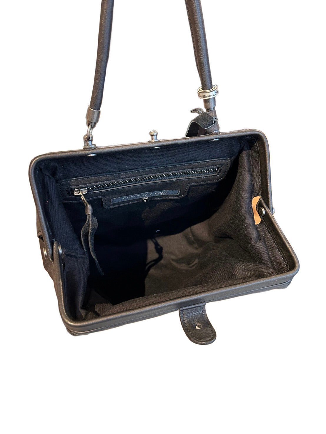 【Christian Peau - クリスチャンポー】06435-1 CP SQUARE "Cow Leather"/ BLACK(バッグ/ブラック)