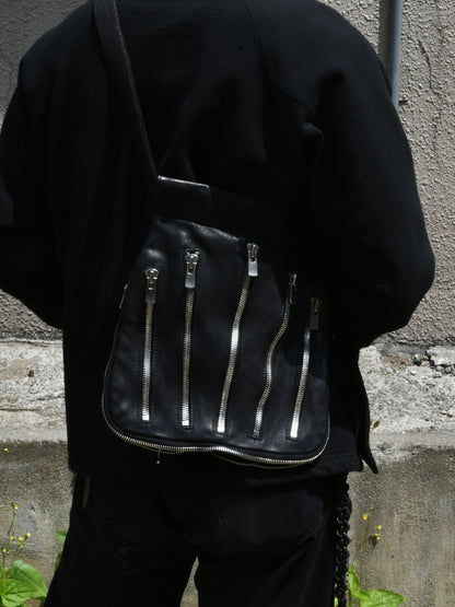 【GUIDI - グイディ】Q08 BAG / SOFT HORSE FULL GRAIN BLK(バッグ/ブラック)