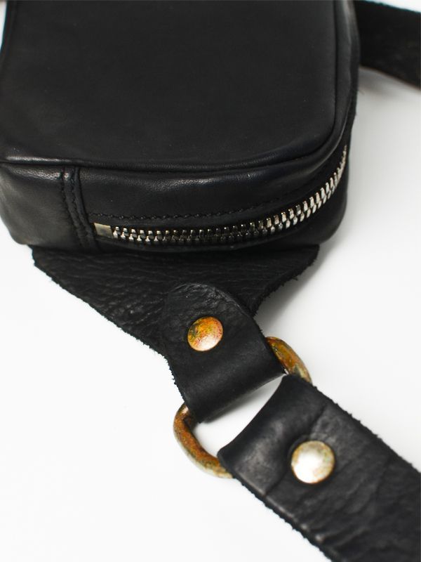 【GUIDI - グイディ】"BV03" FANNY PACK S / SOFT HORSE FULL GRAIN(バッグ/ブラック)