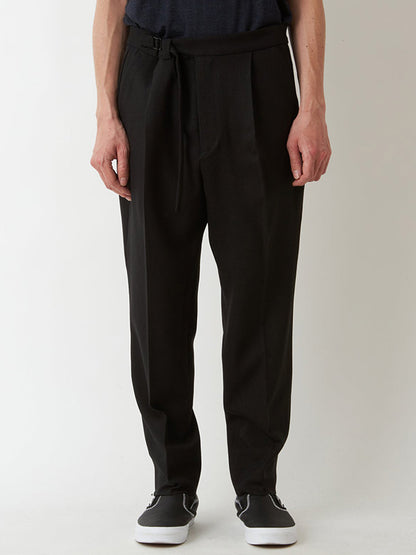 【White Mountaineering - ホワイトマウンテニアリング】1 TUCK WIDE TAPERED PANTS / BLACK(パンツ/ブラック)