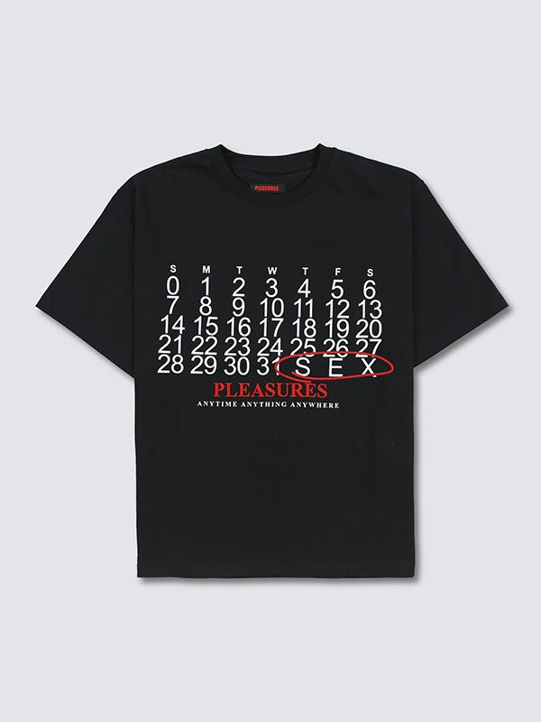 【PLEASURES - プレジャーズ】CALENDAR HEAVYWEIGHT T-SHIRT