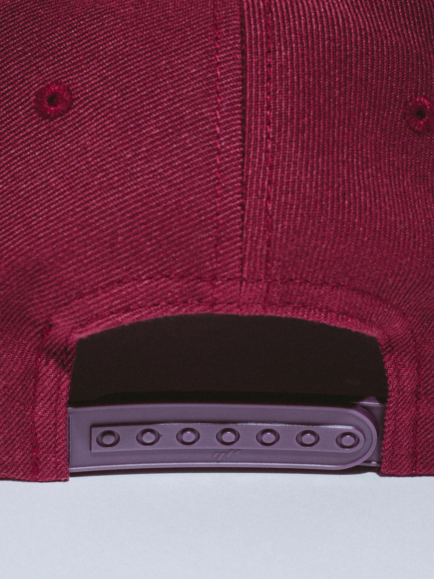 【Fucking Awesome- ファッキングオーサム】PBS LOGO SNAPBACK /  Maroon（帽子/マルーン）