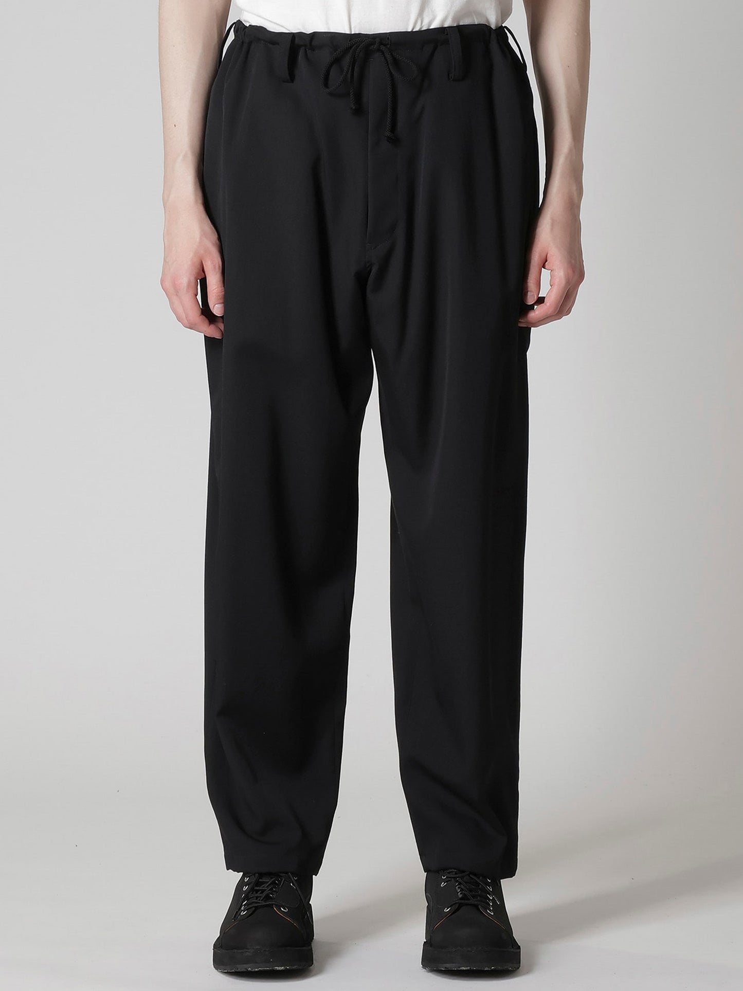 【Yohji Yamamoto POUR HOMME - ヨウジヤマモト プールオム】REGULATION GABARDINE STANDARD STRING PANTS（パンツ/ ブラック)