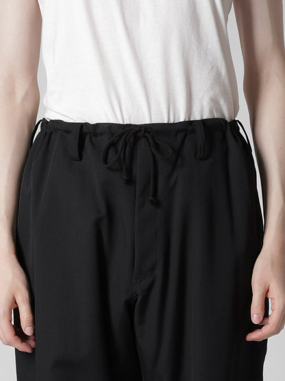【Yohji Yamamoto POUR HOMME - ヨウジヤマモト プールオム】REGULATION GABARDINE STANDARD STRING PANTS（パンツ/ ブラック)