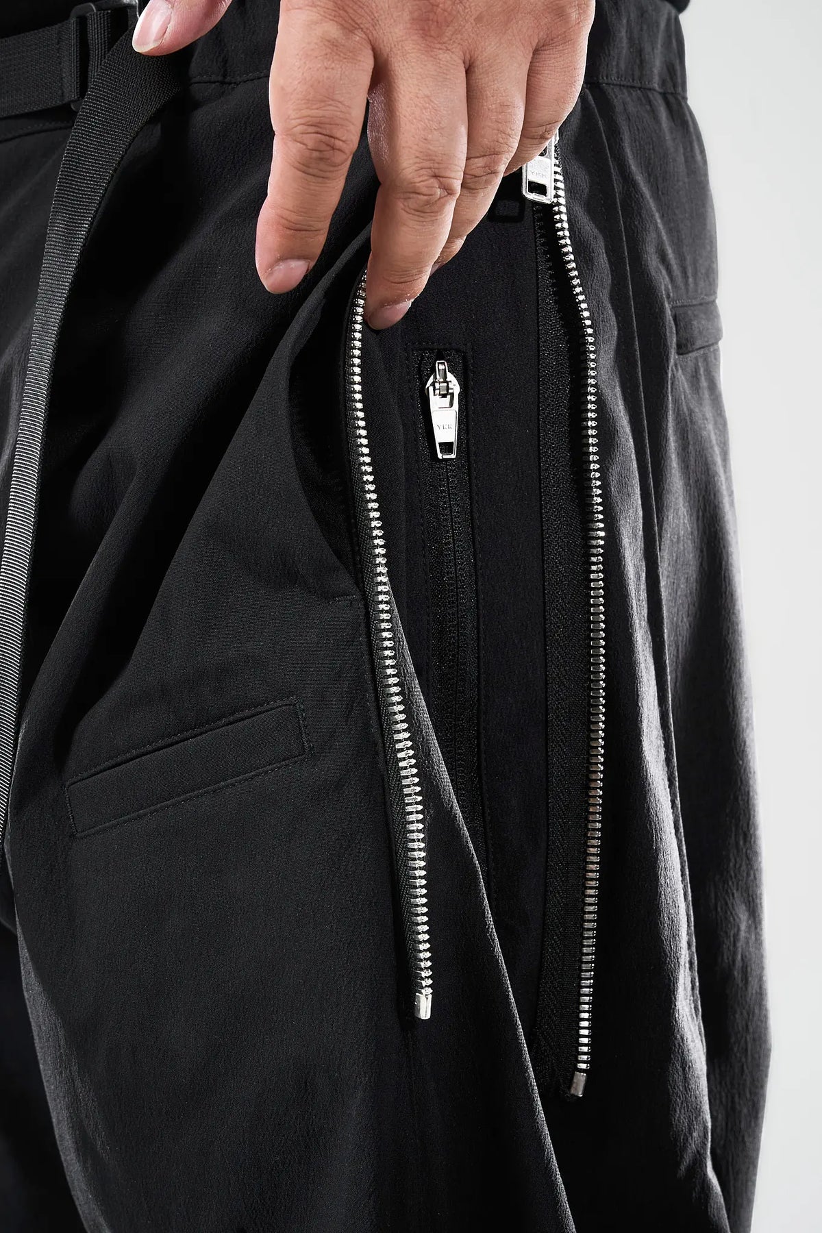 【ACRONYM - アクロニウム】P63-E / PLEATED WIDE PANTS / BLACK (パンツ/ブラック)