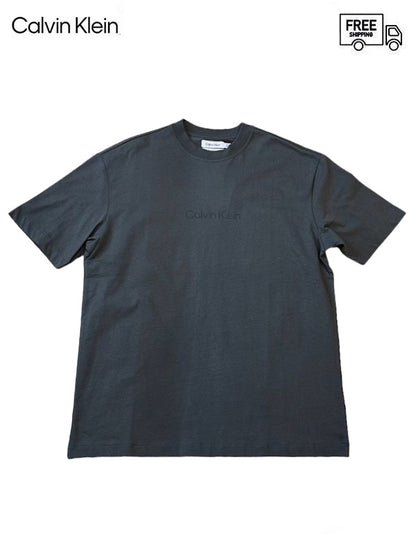 【Calvin Klein - カルバンクライン】SS STANDERD LOGO TEE / D GREEN(Tシャツ)