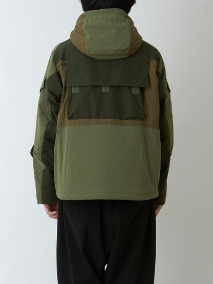 【White Mountaineering × NEXUS VII. - ホワイトマウンテニアリング × ネクサスセブン】ASYMMETRY JACKET / KHAKI(ジャケット/カーキ)