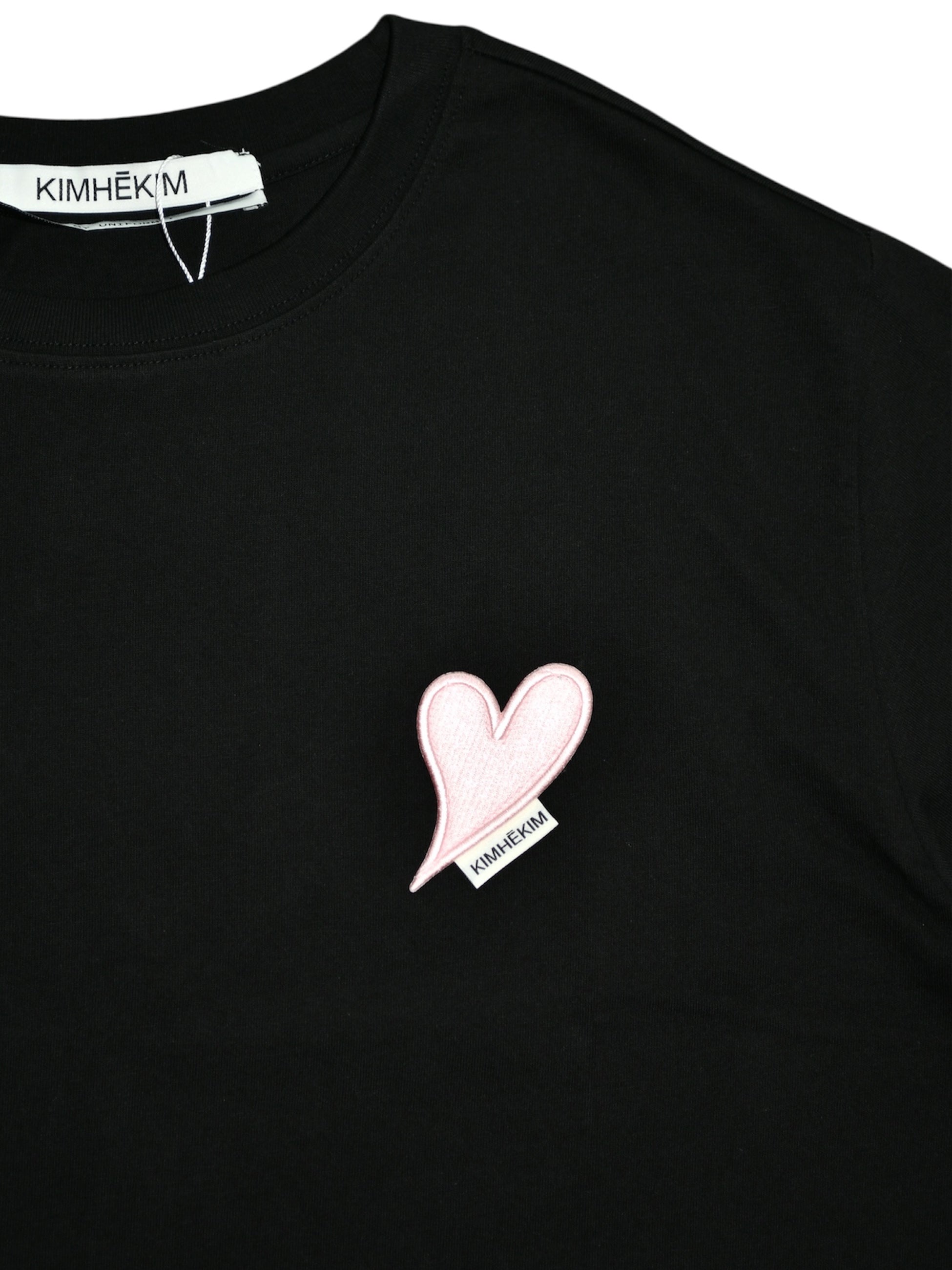 KIMHEKIM - キムヘキム】 HEART PATCH T-SHIRT / BLACK/PINK(Tシャツ