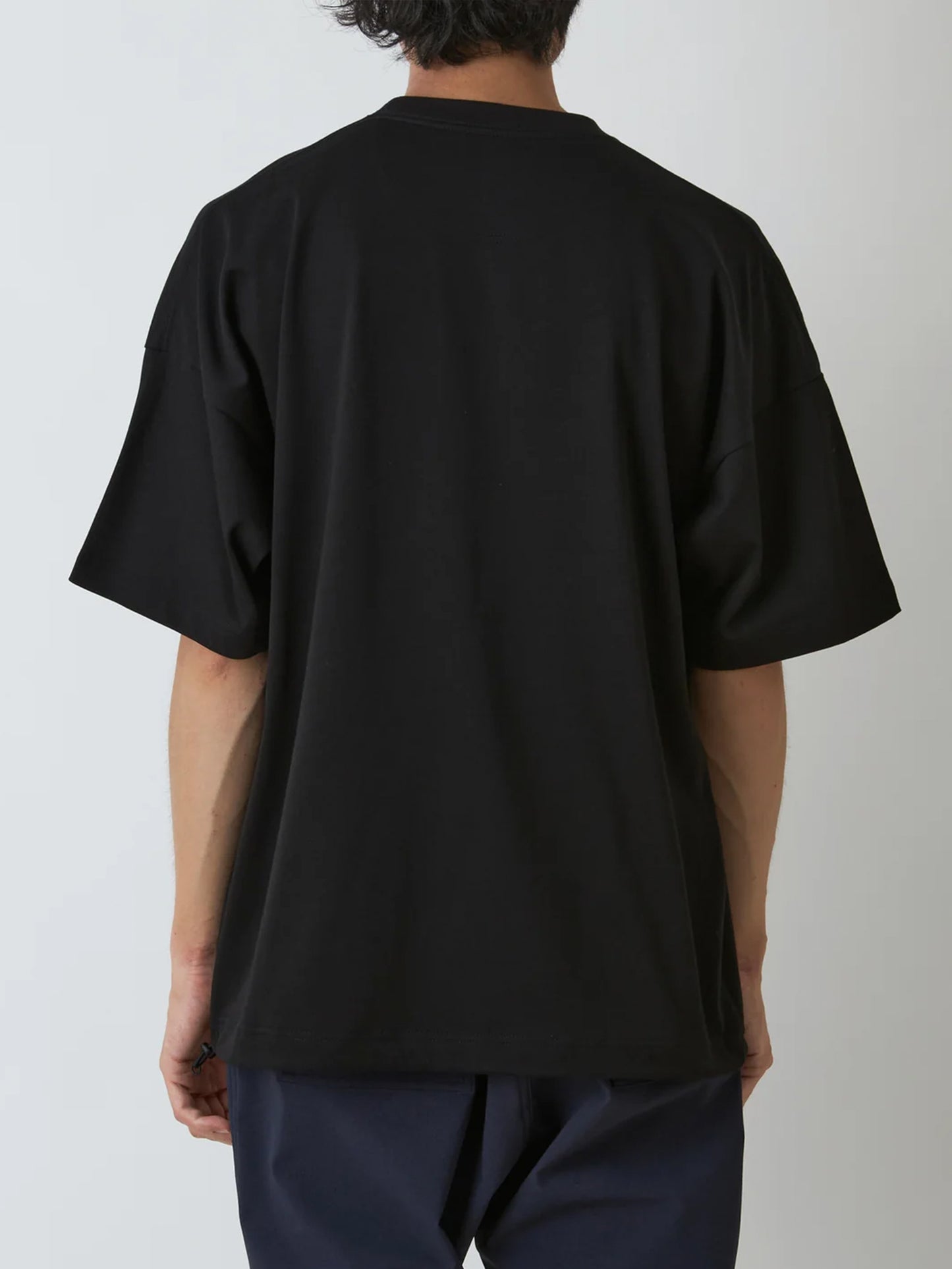 【White Mountaineering - ホワイトマウンテニアリング】WIDE POCKET T-SHIRT / BLACK (Tシャツ/ブラック)