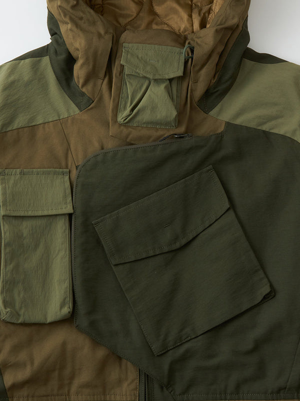 【White Mountaineering × NEXUS VII. - ホワイトマウンテニアリング × ネクサスセブン】ASYMMETRY JACKET / KHAKI(ジャケット/カーキ)