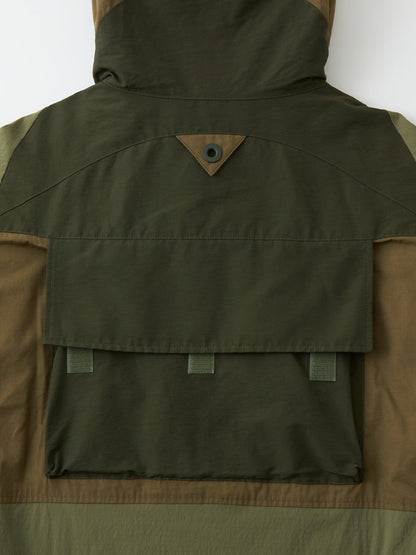 【White Mountaineering × NEXUS VII. - ホワイトマウンテニアリング × ネクサスセブン】ASYMMETRY JACKET / KHAKI(ジャケット/カーキ)