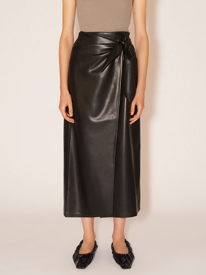 50%OFF【NANUSHKA - ナヌーシュカ】"AMAS" OKOBOR™ alt-leather sarong skirt（スカート/ブラック）