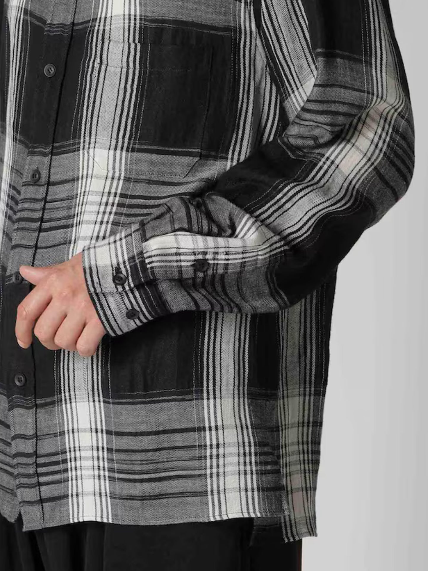 【Yohji Yamamoto POUR HOMME - ヨウジヤマモト プールオム】C/ HEMP PLAID BOTTUN DOWN BLOUSE（シャツ/ ブラック)