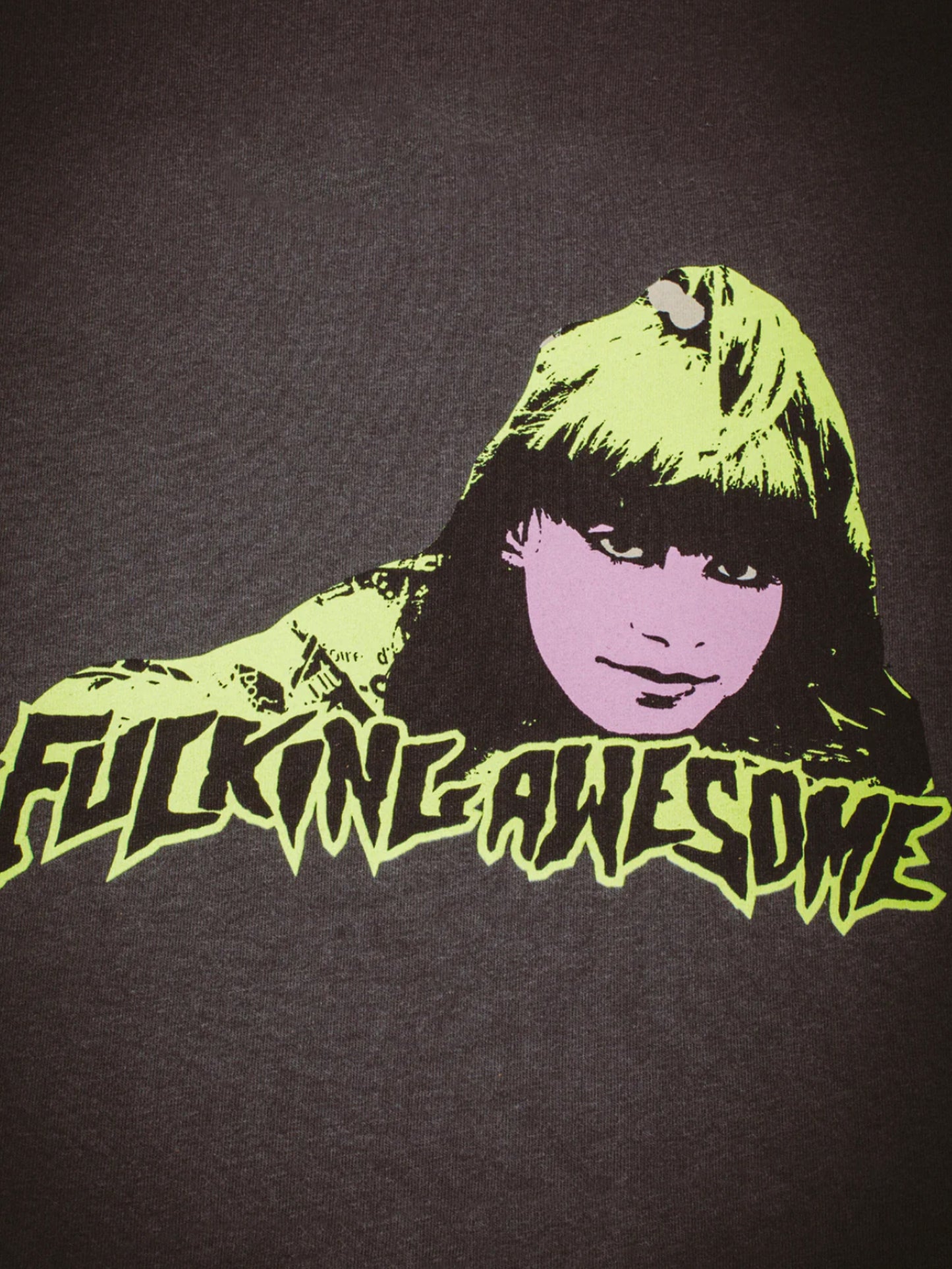 【Fucking Awesome- ファッキングオーサム】STRAWBERRY SWITCHBLADE SHORT SLEEVE TEE / PEPPER（Tシャツ/ペッパー）