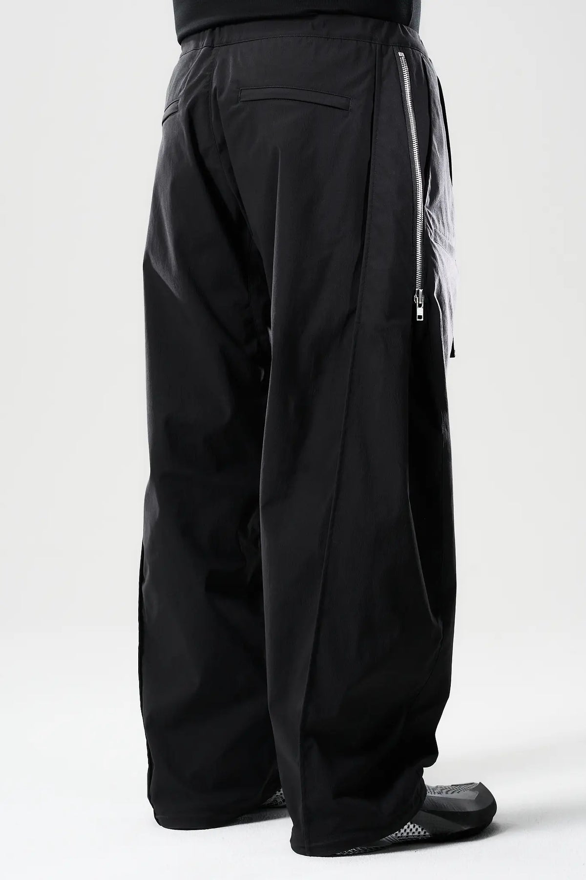 【ACRONYM - アクロニウム】P63-E / PLEATED WIDE PANTS / BLACK (パンツ/ブラック)