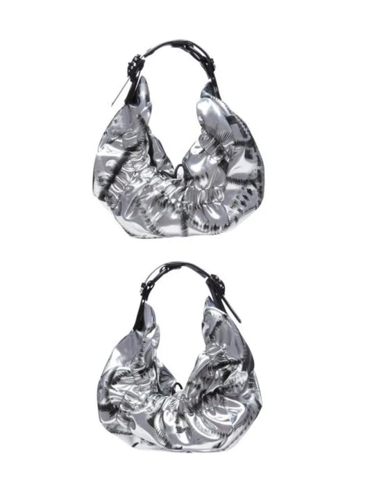【INNERRAUM - インナーラム】OBJECT HM2 SMALL CRUNCH HALF MOON BAG / SILVER（バッグ / シルバー）