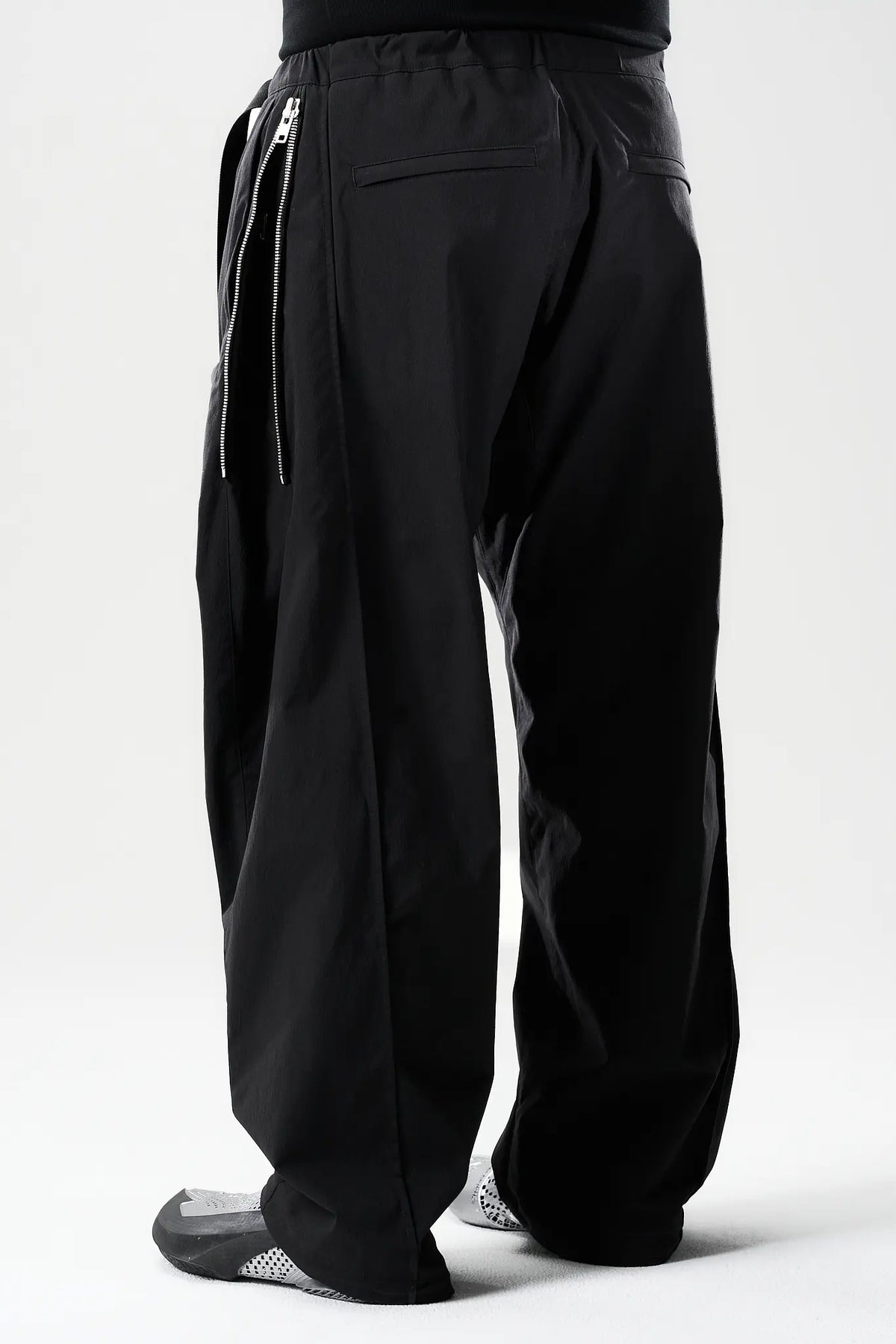 【ACRONYM - アクロニウム】P63-E / PLEATED WIDE PANTS / BLACK (パンツ/ブラック)