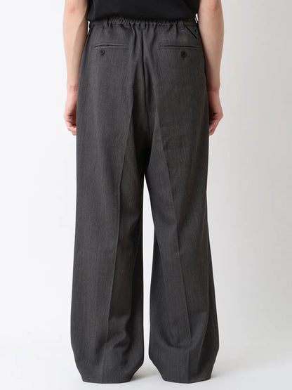 【White Mountaineering - ホワイトマウンテニアリング】3 TUCK WIDE PANTS / CHARCOAL(パンツ/チャコール)