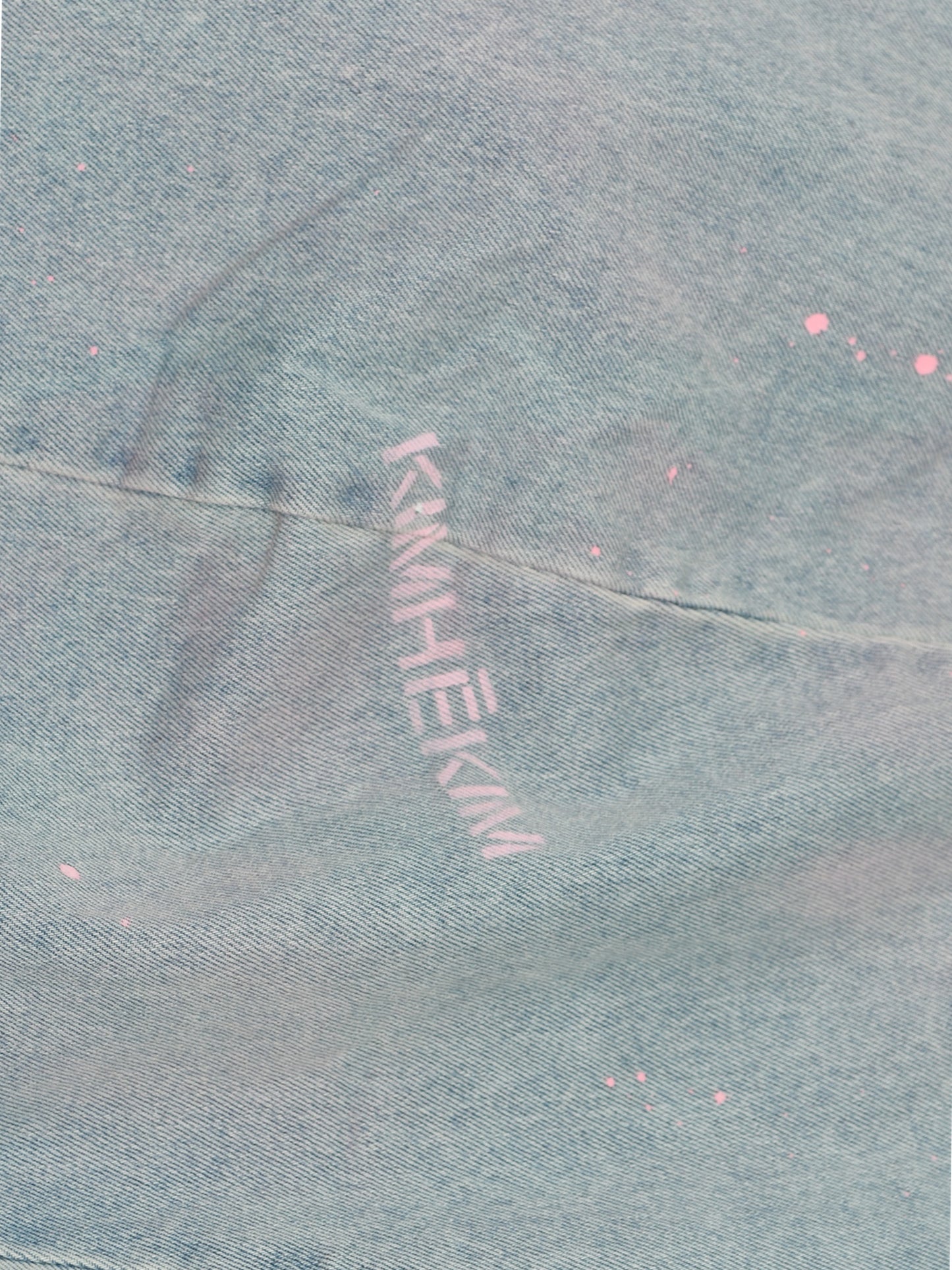 【KIMHEKIM - キムヘキム】SPRAY DYED BALLOON FIT JEANS/SKY BLUE(デニム/スカイブルー)
